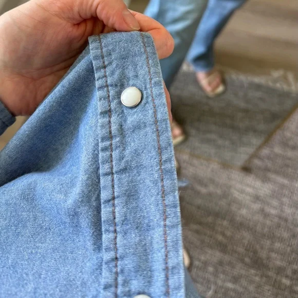 Vintage WRANGLER Denim Button-Up Shirt men’s size L - Picture 8 of 10